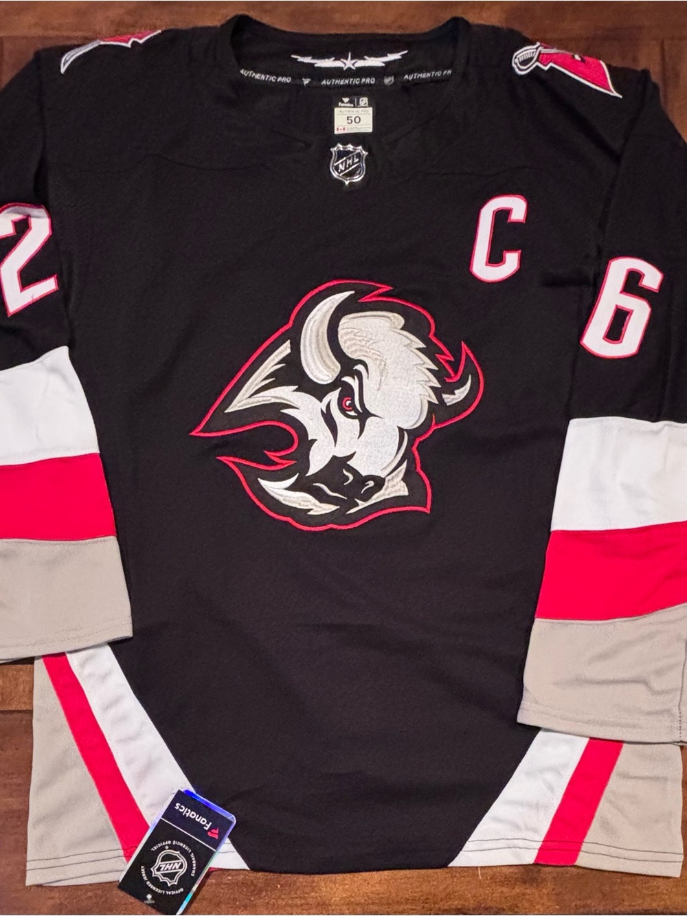 Buffalo Sabres Rasmus Dahlin Black Goathead Jersey Adult Medium (50) NWT